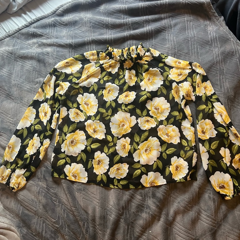 Forever 21 Chiffon Yellow/Black Floral Top Size XL